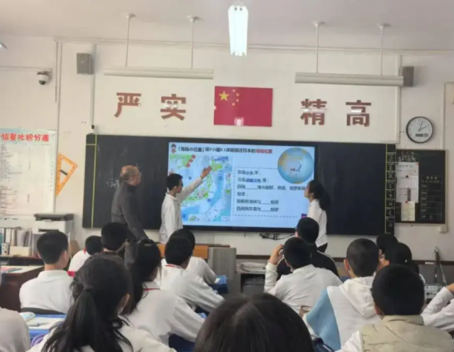 突出思政与本校特征的协同点打通思政建造协同开展的实践主线