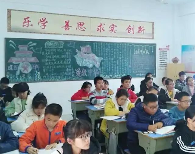 学生的创造力协作才能也让他们在竞赛中收获了成就感和自信心